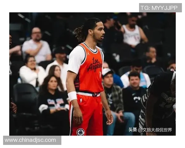 公牛补强锋线阵容签下特伦廷弗劳尔斯双向合同助力新赛季